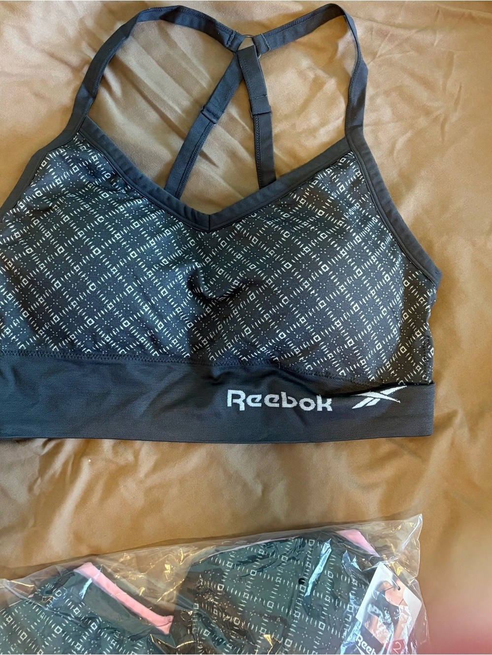 Reebok Ladies Seamless Longline Bralette - Black and Pink 2 Pack